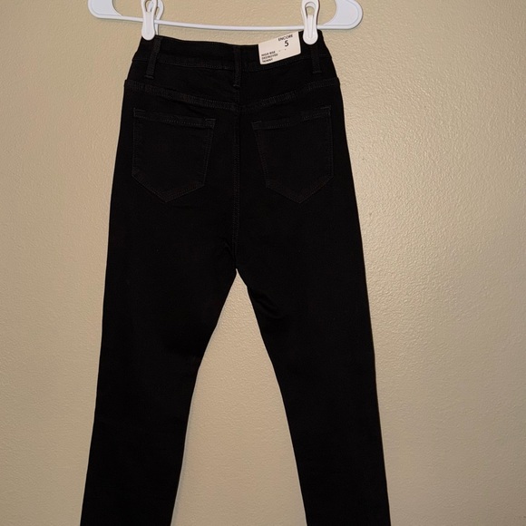 Forever 21 Black Skinny Jeans - Picture 10 of 11